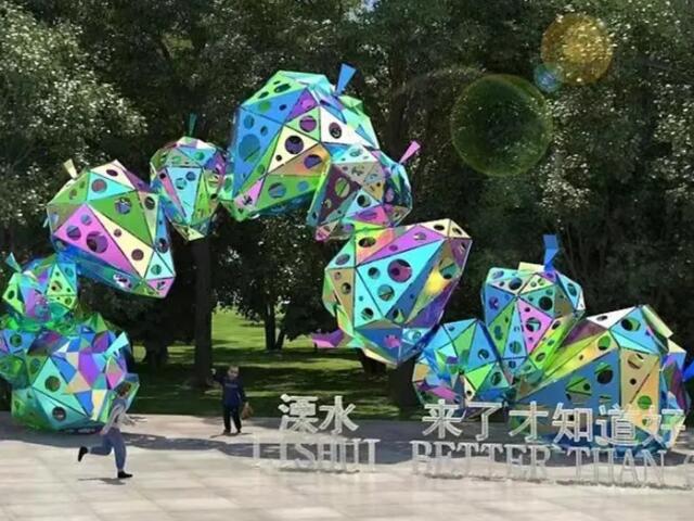 鏤空發(fā)光不銹鋼幾何草莓雕塑